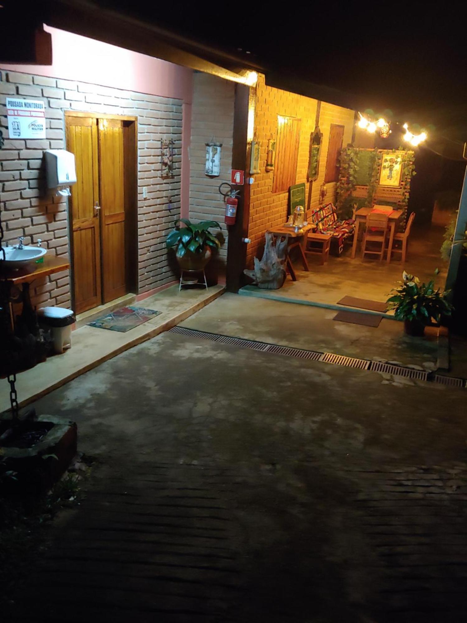 Pousada Recanto Da Vitoria Gonçalves Exteriör bild